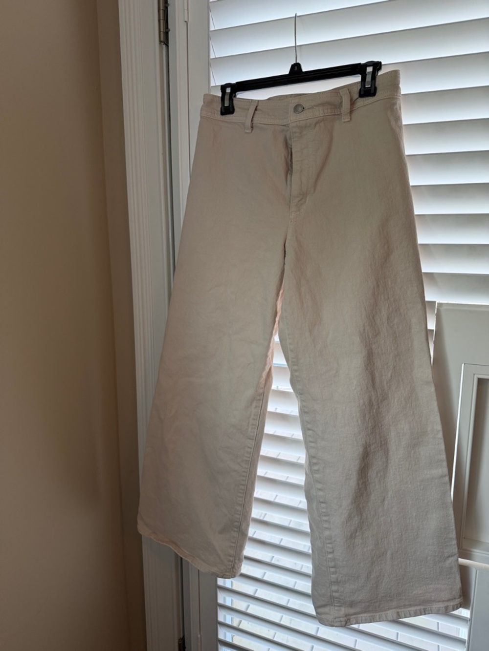 Universal Thread Cream Sailor Wide-Leg Jeans